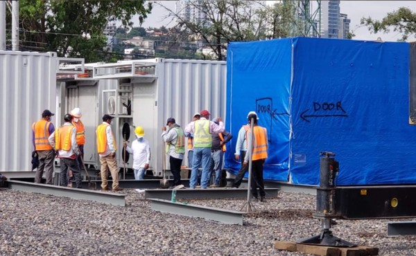 Mañana prevén concluir el traslado de módulos del hospital móvil de Tegucigalpa