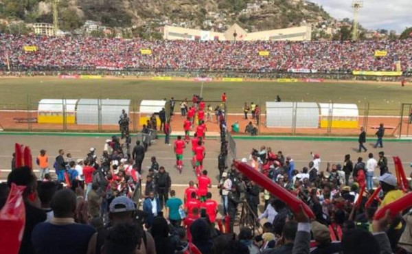Al menos un muerto y 37 heridos en estampida en un estadio en Madagascar