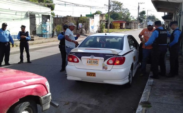 Fuertes operativos en La Ceiba dejan varias personas detenidas   