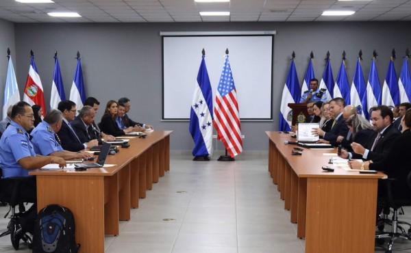 Honduras y EEUU continuarán en negociaciones para acuerdo migratorio la próxima semana