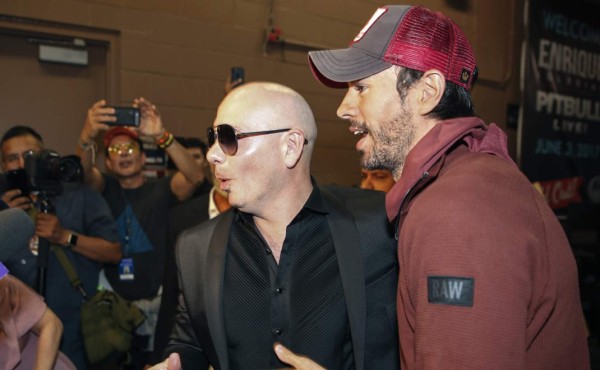 Enrique Iglesias y Pitbull reinan en Miami