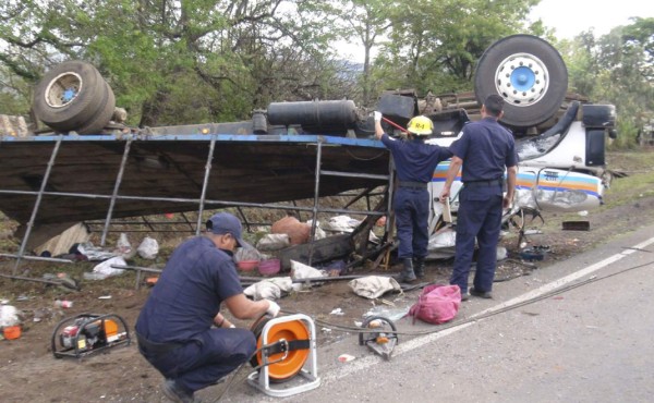 Cuatro muertos y 45 heridos deja accidente de un camión en Nicaragua
