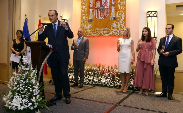 Embajada de España celebra su día Nacional