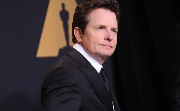 Michael J. Fox muestra su primer tatuaje
