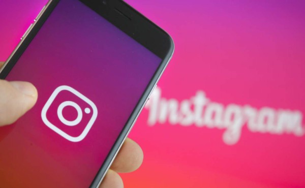 Instagram prohíbe a los influencers promocionar cigarrillos electrónicos