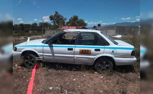 En el interior de su vehículo matan a un taxista en Comayagua