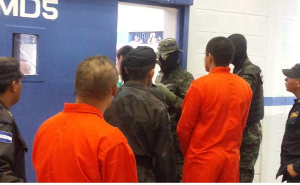 Ejecutan operativo en la cárcel de máxima seguridad 'El Pozo'