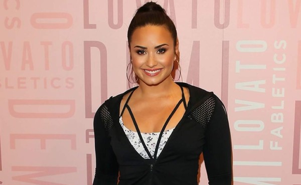 Demi Lovato sale del hospital e ingresa en un centro de rehabilitación