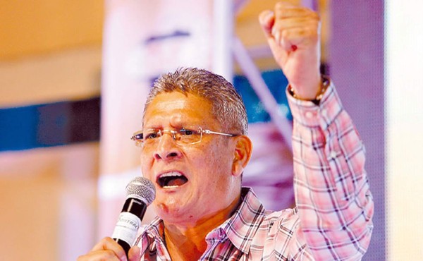 Esdras Amado López oficializará la creación de su partido Nueva Ruta