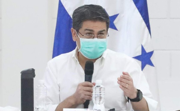 Presidente de Honduras denuncia aumento de precios a insumos médicos