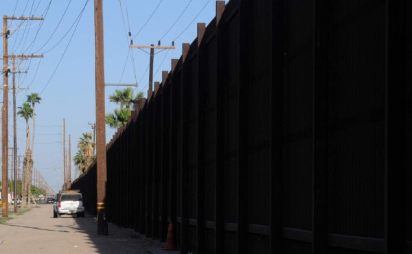 Bajan las detenciones en la frontera entre USA y México