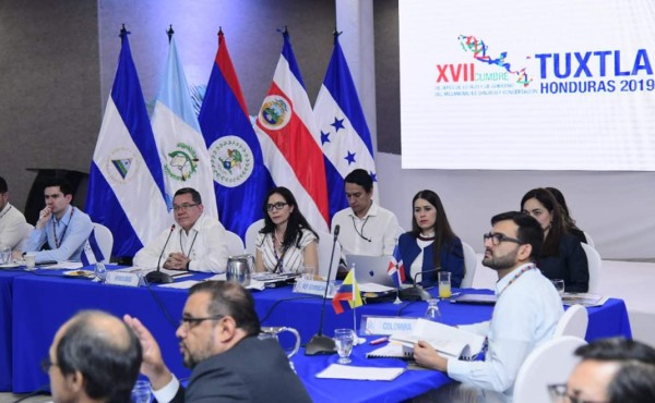 Los representantes de gobiernos y comercio de los 10 países integrantes de la Cumbre de Tuxtla comenzaron las actividades este miércoles en San Pedro Sula. Foto: Yoseph Amaya