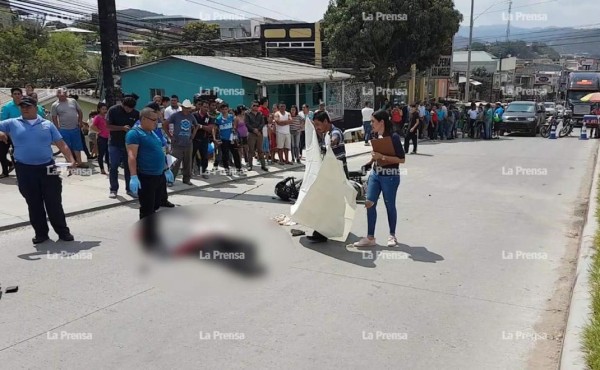 Dos jóvenes mueren en La Entrada, tras ser atropellados por una rastra