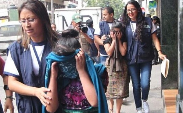 Rescatan a 22 menores de red de explotación en Guatemala