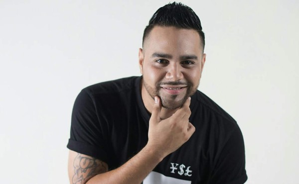 'Montalvo”, el cantante que busca conquistar Honduras