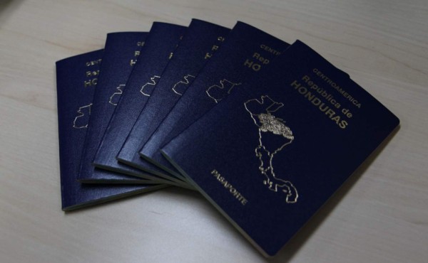 Migración asegura impresión sin fallas de pasaportes en Estados Unidos