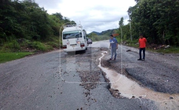 Nuevo hundimiento amenaza con incomunicar la carretera hacia Ocotepeque