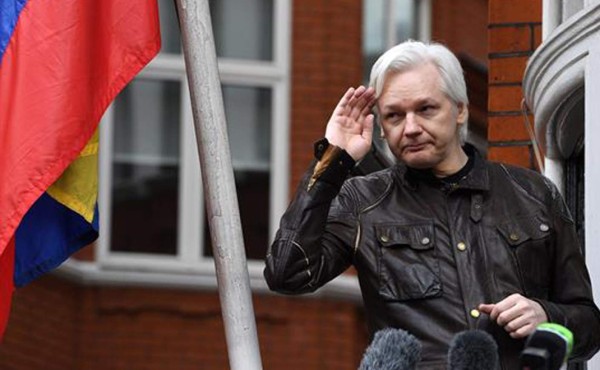 Julian Assange, fundador de WikiLeaks, es detenido en Londres