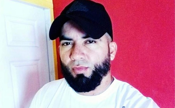 Edgar Joel Aguilar fue atacado en la barbería Erick.