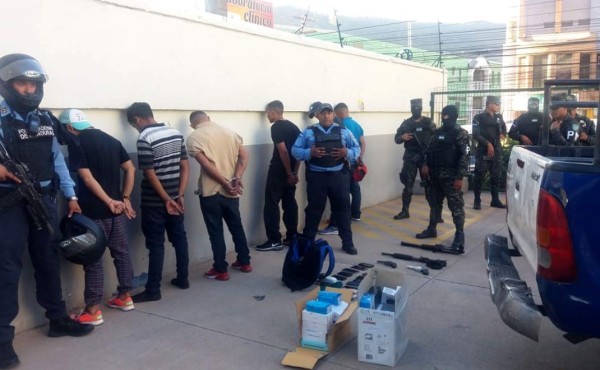Seis supuestos asaltantes son capturados en Tegucigalpa