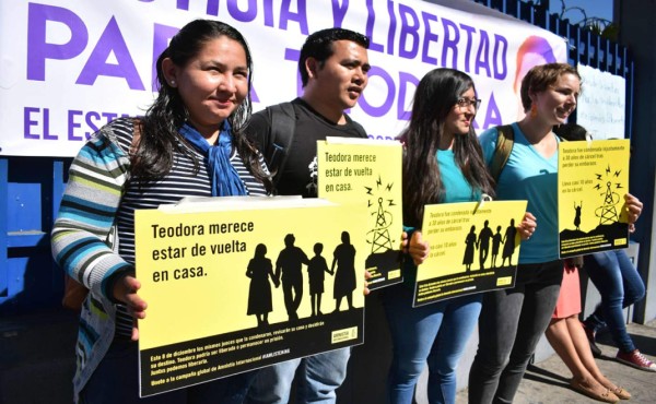 El Salvador y su drástica legislación contra el aborto