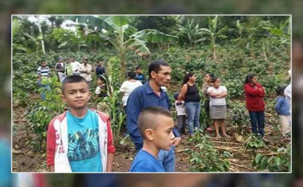 Hallan cadáver de bebé en una finca de café en Copán