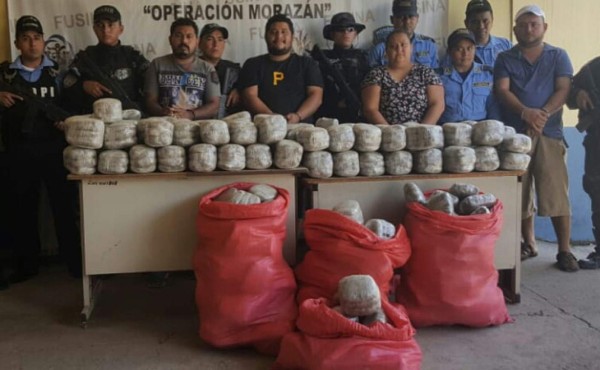 Capturan a cuatro personas con 483 libras de marihuana en Olancho