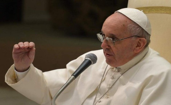 El papa celebrará una misa en el Vaticano por monseñor Romero