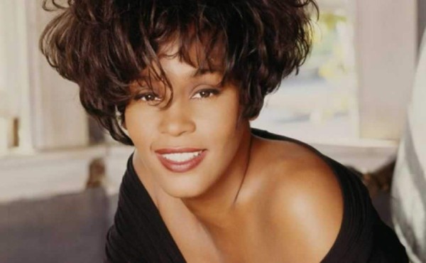 Trágica vida de Whitney Houston llegará a la gran pantalla
