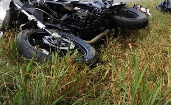 Dos motociclistas mueren tras chocar entre sí en la carretera a Olancho