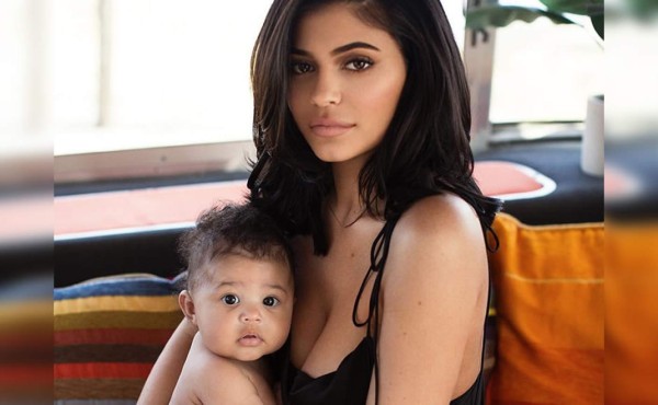 Kylie Jenner y su hija Stormi acompañarán a Travis Scott en su próxima gira