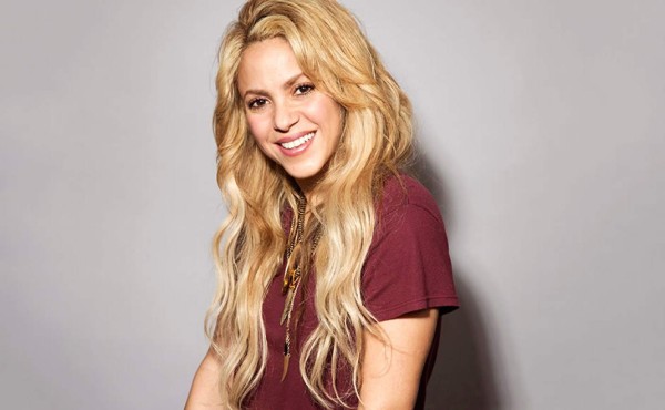 Shakira teme perder su voz si llega a operarse