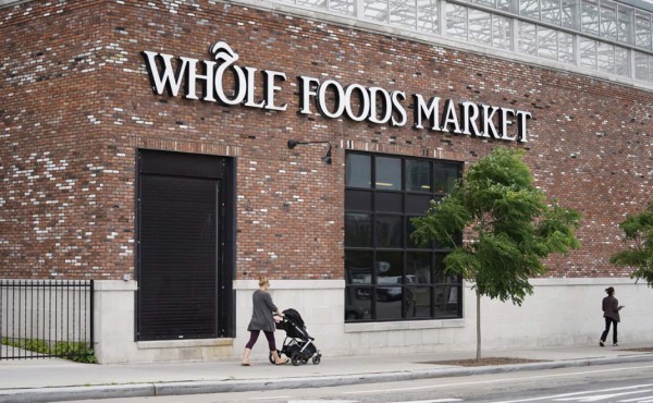 Amazon extiende su imperio comercial con la compra de la cadena Whole Foods