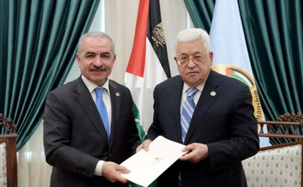 Gobierno palestino jura de nuevo el cargo por un error de protocolo