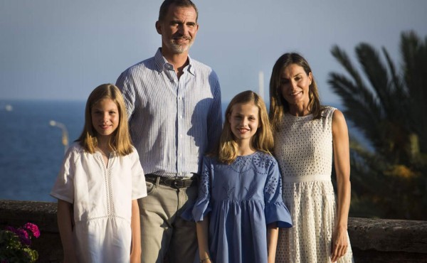 Reina Letizia sufre desplante de la infanta Sofía