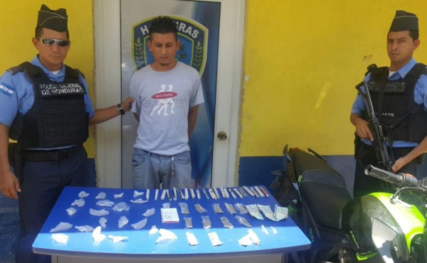 Capturan a hombre con supuesta droga en San Pedro Sula
