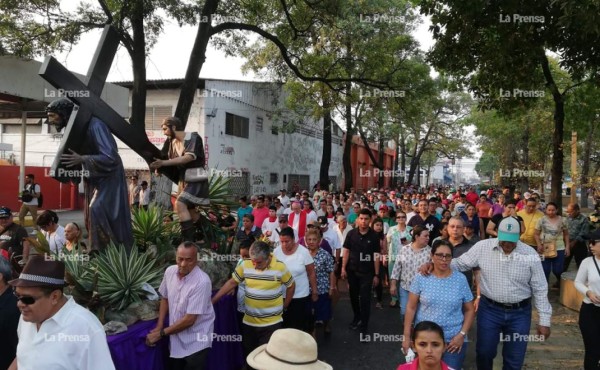 Derroche de fe en viacrucis del Viernes Santo en Honduras
