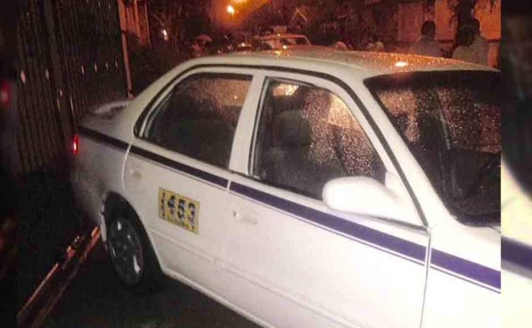 Por supuesto robo asesinan a taxista en La Ceiba