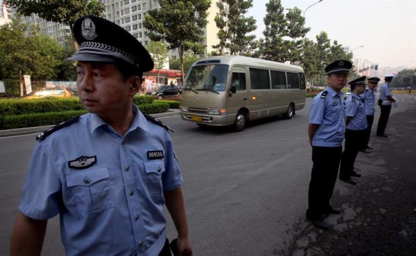 Un hombre acuchilla a 11 niños en una guardería en China
