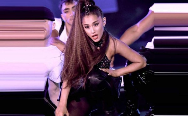 Ariana Grande donará a organización pro-aborto