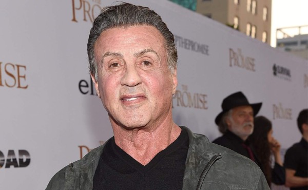 Sylvester Stallone demanda al Estudio Warner Bros