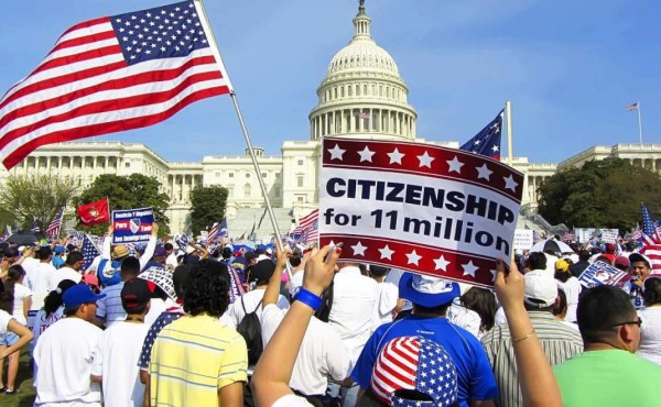 73 ciudades de EUA presentan recurso para apoyar reforma migratoria