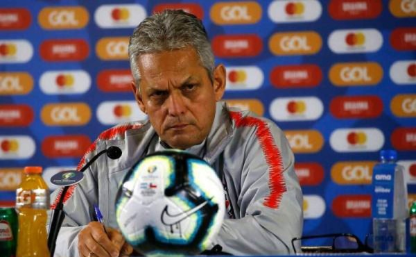 Futbolistas de Chile cancelan amistoso y Reinaldo Rueda amenaza con renunciar