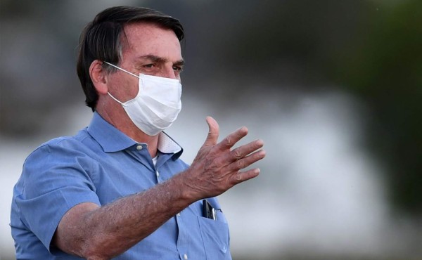 Bolsonaro da negativo de COVID-19 casi tres semanas después de ser contagiado