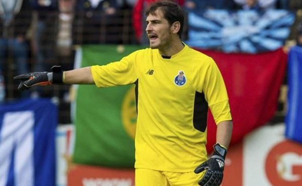 Casillas descarta irse a Estados Unidos y pretende seguir en el Oporto