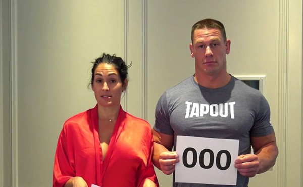 Video: John Cena y Nikki Bella bailan desnudos