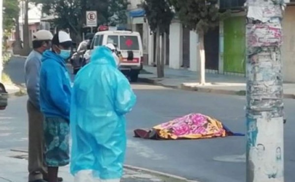Casas y calles de Bolivia con más de 400 muertos por coronavirus