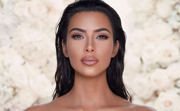 Kim Kardashian recurre a un médium para lidiar con sus problemas de psoriasis