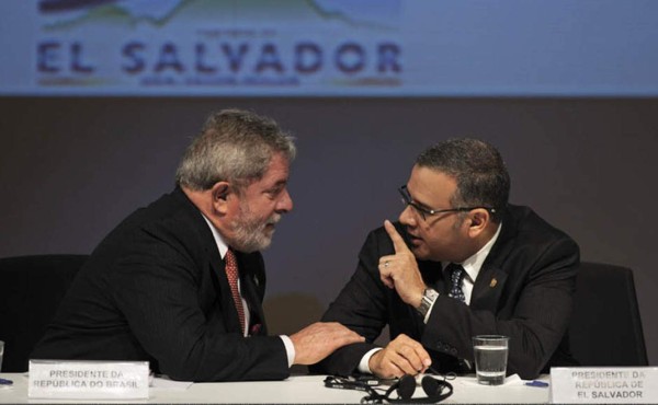 El expresidente salvadoreño Funes dice que Lula es un 'perseguido político'