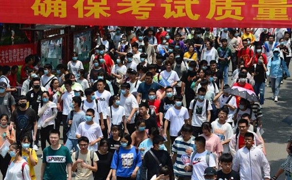 China lanza pruebas masivas en Xinjiang tras nuevos casos de virus